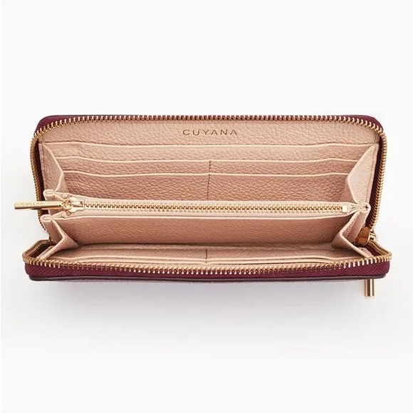 Cuyana Burgundy Leather Wallet with Gold Zipper - Picture 10 of 10
